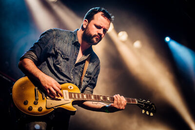 K's Choice @ Boerenrock 2015, foto 12, foto's door Elke Briers - FrontView Magazine