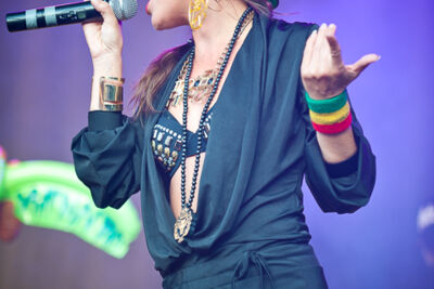 Slongs Dievanongs @ Marktrock Poperinge, foto 5, foto's door Devid Camerlynck - FrontView Magazine