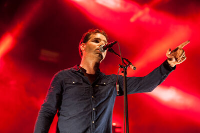 Yevgueni @ Maanrock 2015, foto 9, foto's door Frank Lambrechts - FrontView Magazine
