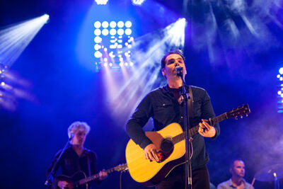 Yevgueni @ Maanrock 2015, foto 13, foto's door Frank Lambrechts - FrontView Magazine