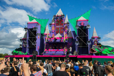 Dream Village - Deel 2 @ Koutereind Oosterhout, picture 6, photographed by Tom Van Tongerloo - FrontView Magazine