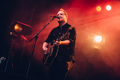 Gavin James @ Crammerock 2015, picture 2, photographed by Elke Briers - FrontView Magazine