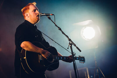 Gavin James @ Crammerock 2015, picture 9, photographed by Elke Briers - FrontView Magazine