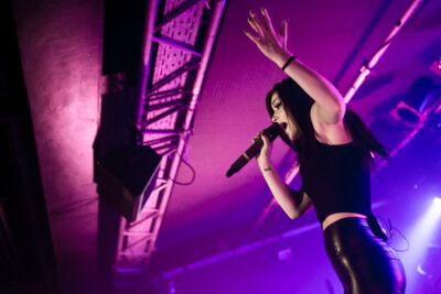 Against The Current @ Trix, foto 16, foto's door Dorien Goetschalckx - FrontView Magazine