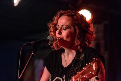 Anneke Van Giersbergen @ De Verlichte Geest, picture 16, photographed by Edwin Houdevelt - FrontView Magazine
