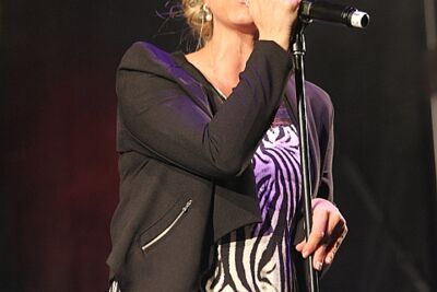 Laura Lynn @ Bogget Fieest, foto 6, foto's door Heidi Elen - FrontView Magazine