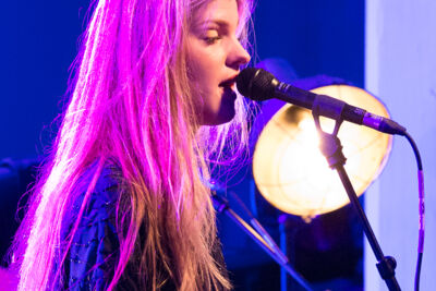 Emma Bale - Showcase @ Felixpakhuis Antwerpen, picture 8, photographed by Guy Danneels - FrontView Magazine
