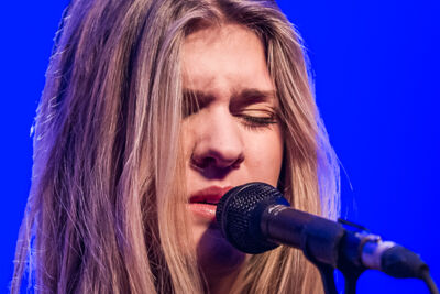 Emma Bale - Showcase @ Felixpakhuis Antwerpen, picture 13, photographed by Guy Danneels - FrontView Magazine