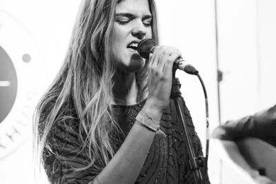 Emma Bale - Showcase @ Felixpakhuis Antwerpen, picture 18, photographed by Guy Danneels - FrontView Magazine