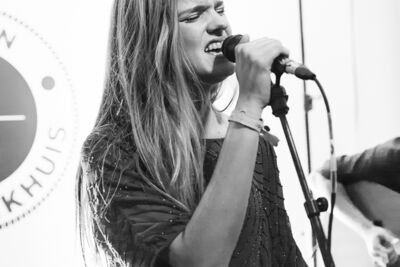 Emma Bale - Showcase @ Felixpakhuis Antwerpen, picture 29, photographed by Guy Danneels - FrontView Magazine