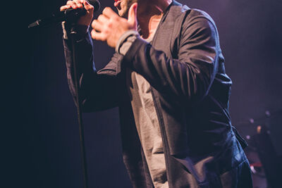 Måns Zelmerlöw @ Het Depot, picture 3, photographed by Elke Briers - FrontView Magazine