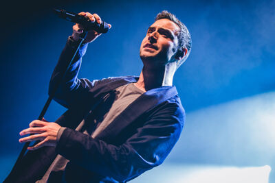 Måns Zelmerlöw @ Het Depot, picture 4, photographed by Elke Briers - FrontView Magazine