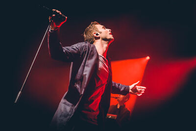 Måns Zelmerlöw @ Het Depot, picture 7, photographed by Elke Briers - FrontView Magazine