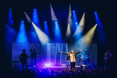 Måns Zelmerlöw @ Het Depot, picture 14, photographed by Elke Briers - FrontView Magazine