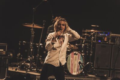 R5: SometimeLast Night tour @ Stadsschouwburg Antwerpen, picture 1, photographed by Alana Clemens - FrontView Magazine