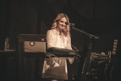 R5: SometimeLast Night tour @ Stadsschouwburg Antwerpen, picture 8, photographed by Alana Clemens - FrontView Magazine