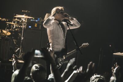 R5: SometimeLast Night tour @ Stadsschouwburg Antwerpen, picture 10, photographed by Alana Clemens - FrontView Magazine