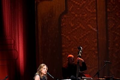 Diana Krall - Wallflower tour @ BOZAR, picture 7, photographed by Wim Patry - FrontView Magazine