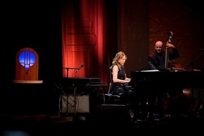 Diana Krall - Wallflower tour @ BOZAR, picture 9, photographed by Wim Patry - FrontView Magazine