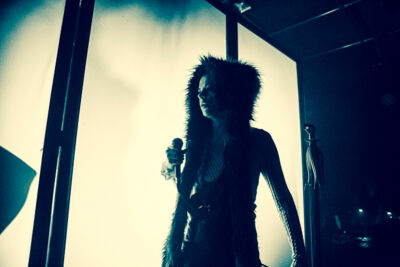 Kovacs @ Ancienne Belgique Club, picture 4, photographed by Geert Pieters - FrontView Magazine
