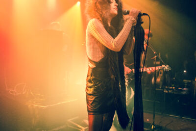 Kovacs @ Ancienne Belgique Club, picture 7, photographed by Geert Pieters - FrontView Magazine