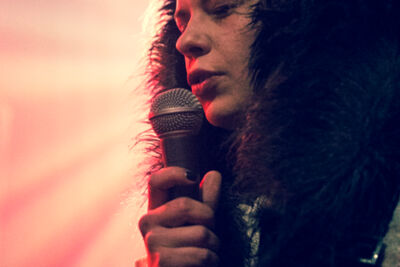 Kovacs @ Ancienne Belgique Club, picture 22, photographed by Geert Pieters - FrontView Magazine