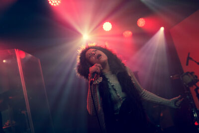 Kovacs @ Ancienne Belgique Club, picture 28, photographed by Geert Pieters - FrontView Magazine