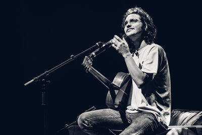An Evening with Jett Rebel @ Chassé Theater, picture 3, photographed by Elke Briers - FrontView Magazine
