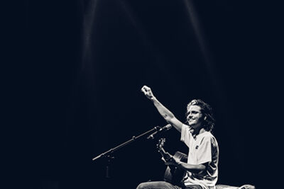 An Evening with Jett Rebel @ Chassé Theater, picture 12, photographed by Elke Briers - FrontView Magazine