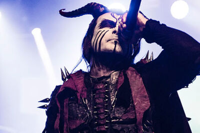 Cradle Of Filth @ Trix, foto 4, foto's door Jef Peeters - FrontView Magazine