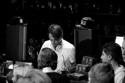 Regi Albumlancering @ Boutique Tomorrowland Antwerpen, picture 13, photographed by Bart Baevegems - FrontView Magazine