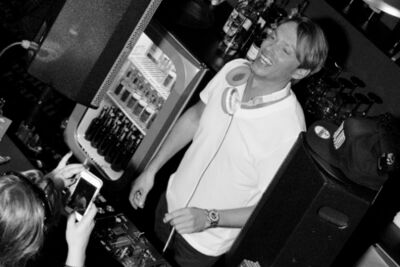 Regi Albumlancering @ Boutique Tomorrowland Antwerpen, picture 23, photographed by Bart Baevegems - FrontView Magazine
