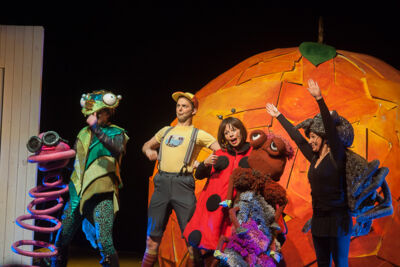 De Reuzenperzik Uitgezonderd Theater!, foto 32, foto's door Goele Bormans - FrontView Magazine