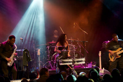 Sheila E. @ De Effenaar Eindhoven, picture 16, photographed by Bart Baevegems - FrontView Magazine