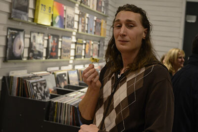 (Her)opening Bilbo Records Leuven @ Bilbo, picture 5, photographed by Bart Scholliers - FrontView Magazine
