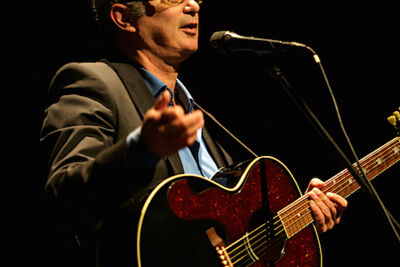 Bart Herman Solo @ CC Merksem, picture 2, photographed by James Van Roosbroeck - FrontView Magazine