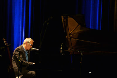 Bart Herman Solo @ CC Merksem, picture 7, photographed by James Van Roosbroeck - FrontView Magazine