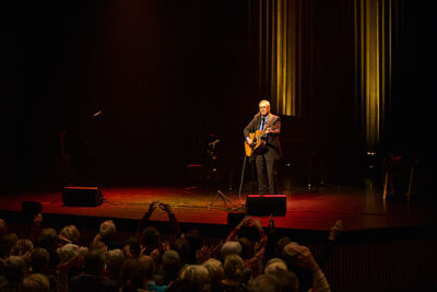 Bart Herman Solo @ CC Merksem, picture 11, photographed by James Van Roosbroeck - FrontView Magazine