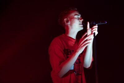 Years & Years @ Trix Antwerpen, picture 1, photographed by Pascal Liagre - FrontView Magazine