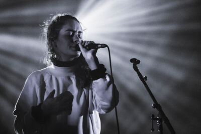 Anna Of The North @ Ancienne Belgique, foto 6, foto's door Geert Pieters - FrontView Magazine