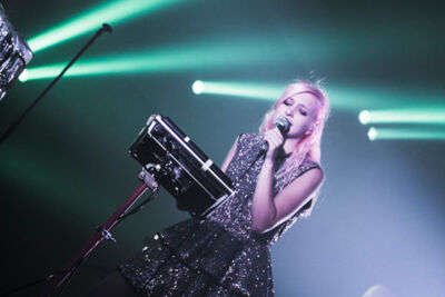 Alice On The Roof @ Ancienne Belgique, picture 14, photographed by Geert Pieters - FrontView Magazine