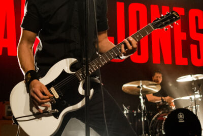 Danko Jones @ Trix, picture 17, photographed by Erwin Evrard - FrontView Magazine