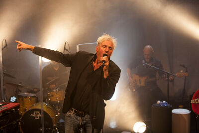Rick de Leeuw "De parels en de zwijnen" @ De Arenbergschouwburg., picture 8, photographed by Frank Lambrechts - FrontView Magazine