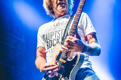 Status Quo @ 013 Tilburg, picture 8, photographed by Elke Briers - FrontView Magazine