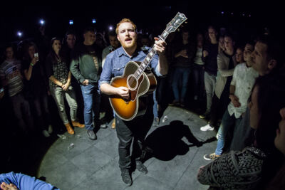 Gavin James @ 013, picture 12, photographed by Dorien Goetschalckx - FrontView Magazine