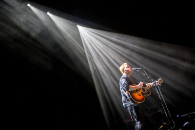 Gavin James @ Het Depot, picture 7, photographed by Kurt Jacobs - FrontView Magazine