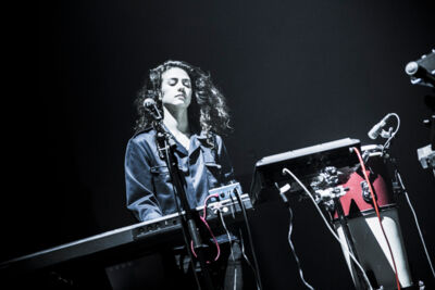 Theodora @ Ancienne Belgique | Support The Do, picture 4, photographed by Geert Pieters - FrontView Magazine