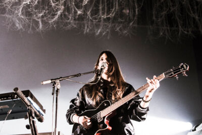 Theodora @ Ancienne Belgique | Support The Do, picture 13, photographed by Geert Pieters - FrontView Magazine