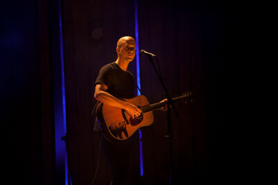 Milow solo @ Warande Turnhout, foto 4, foto's door Frank Lambrechts - FrontView Magazine