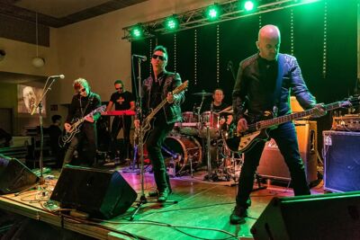 Star Industry @ Rock For Life, foto 1, foto's door Edwin Houdevelt - FrontView Magazine